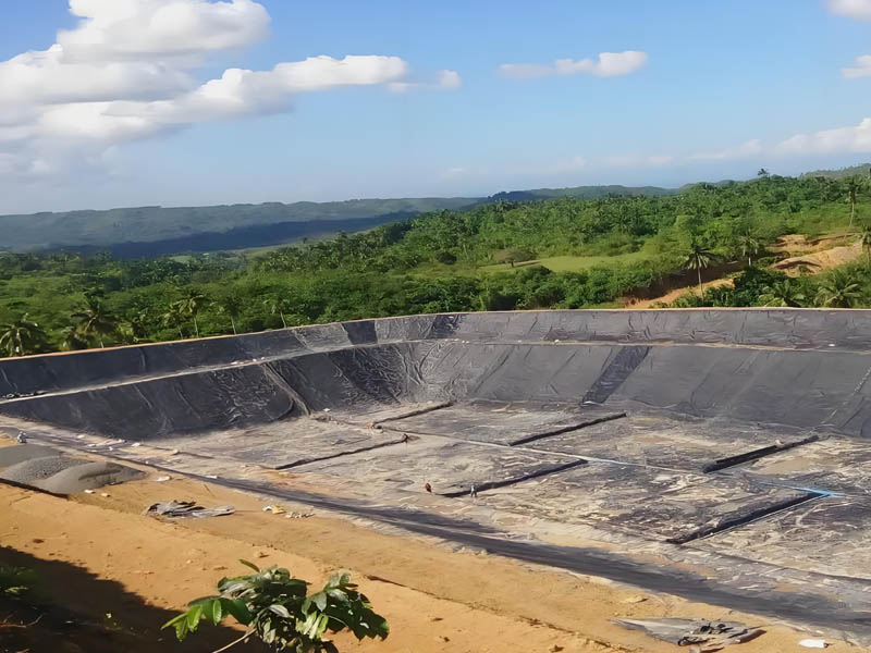 Géomembrane en Plastique Polyéthylène HDPE 60mil Pour Barrage