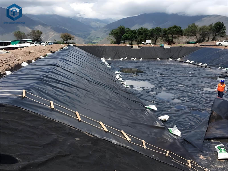 Liner HDPE de 1 mm Pour lac de Retenue