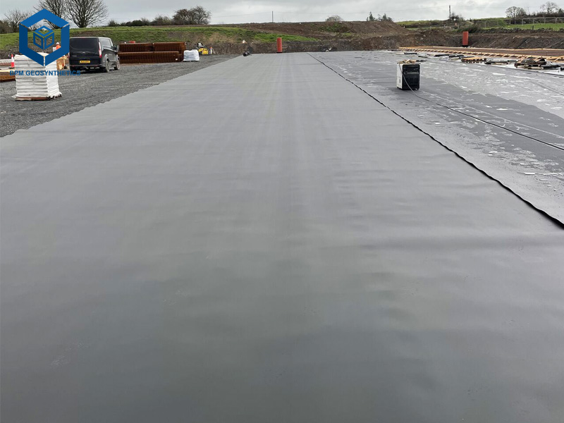 Prix ​​Des Feuilles De LDPE 500 microns Géomembrane Bassin pour Revetement de Décharge