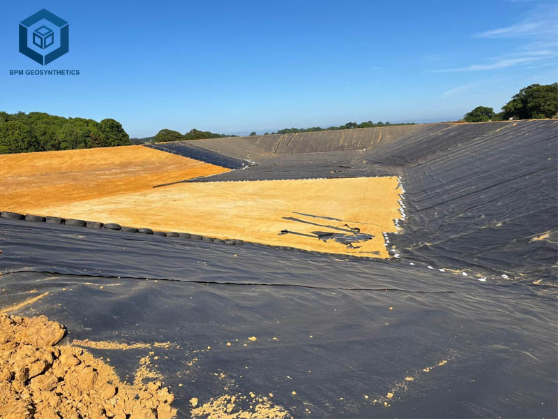 Géomembrane Imperméable pour Réservoirs d'irrigation
