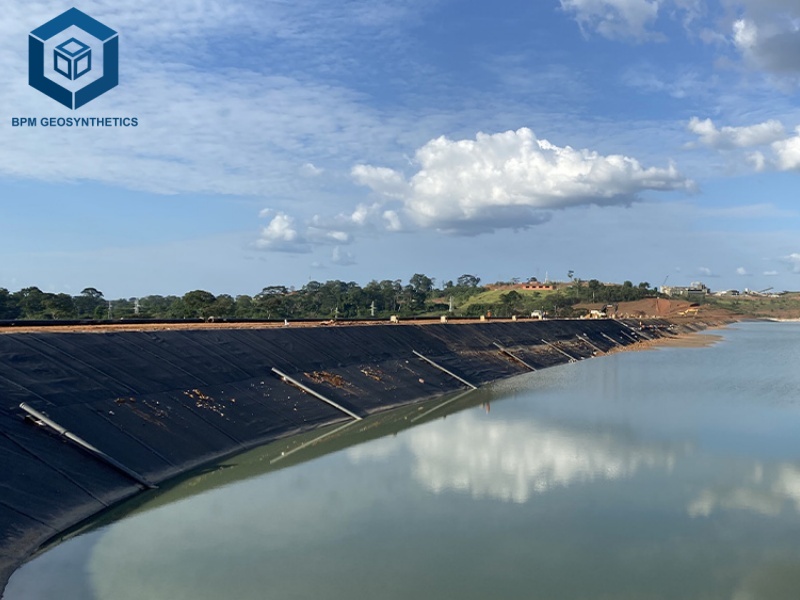 Projet de lac artificiel Géomembranes De 30 mil