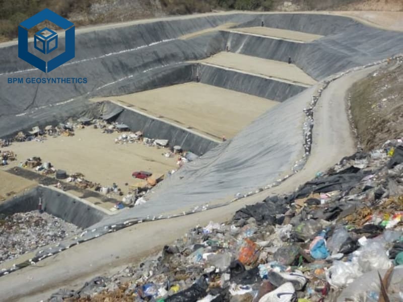 Systèmes De Revêtement De Décharge Géomembrane PVC pour le Confinement des Déchets en Décharge