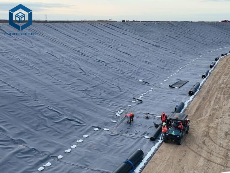 Prix Géomembrane PEHD m2 pour le Confinement des Eaux Minières